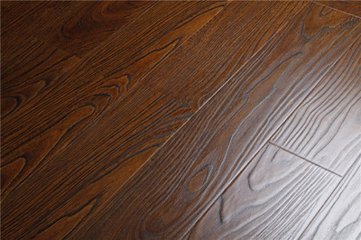 森邁木韻流金系列復(fù)合地板 李晨代言，十大品牌的品質(zhì)之選